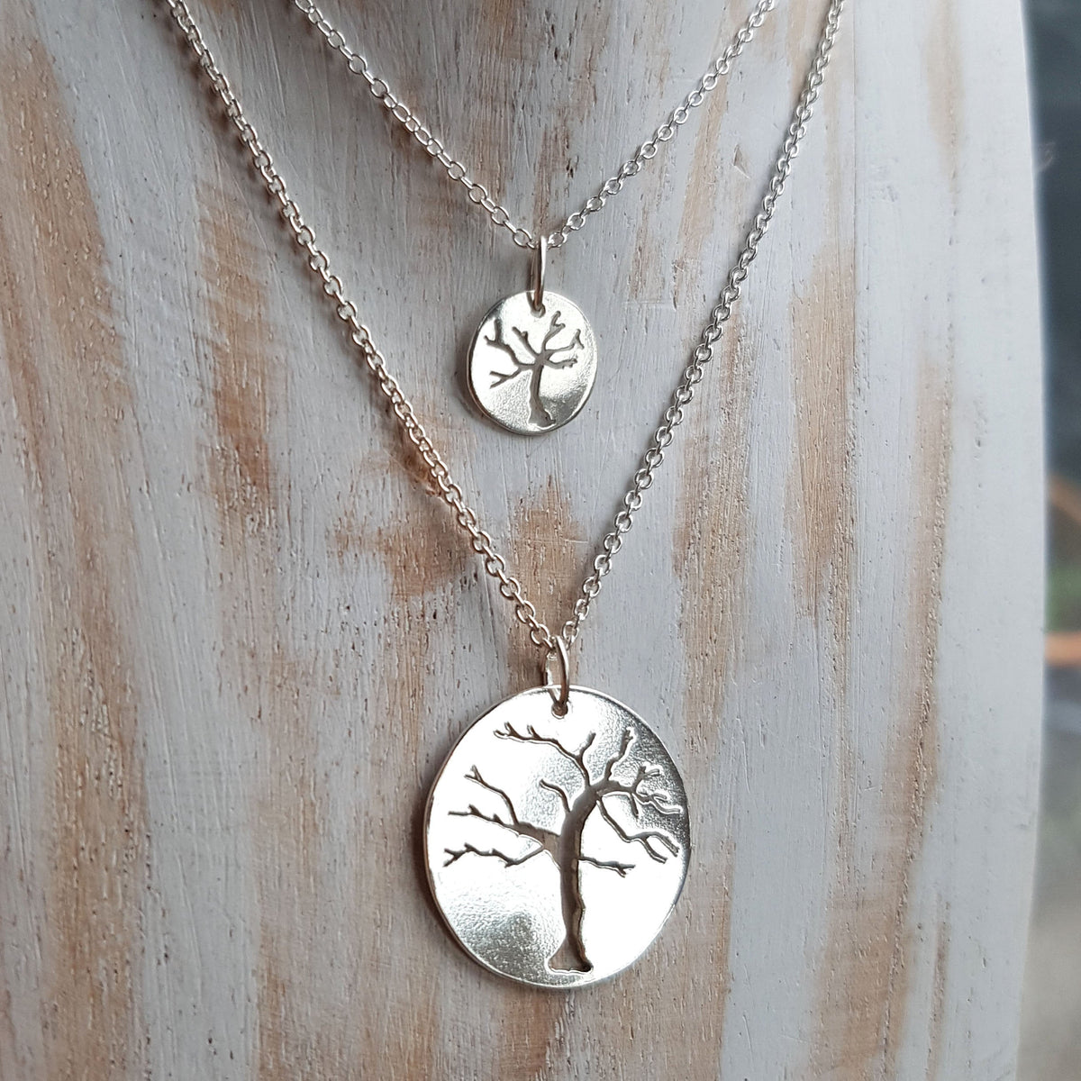 Oak deals tree pendant